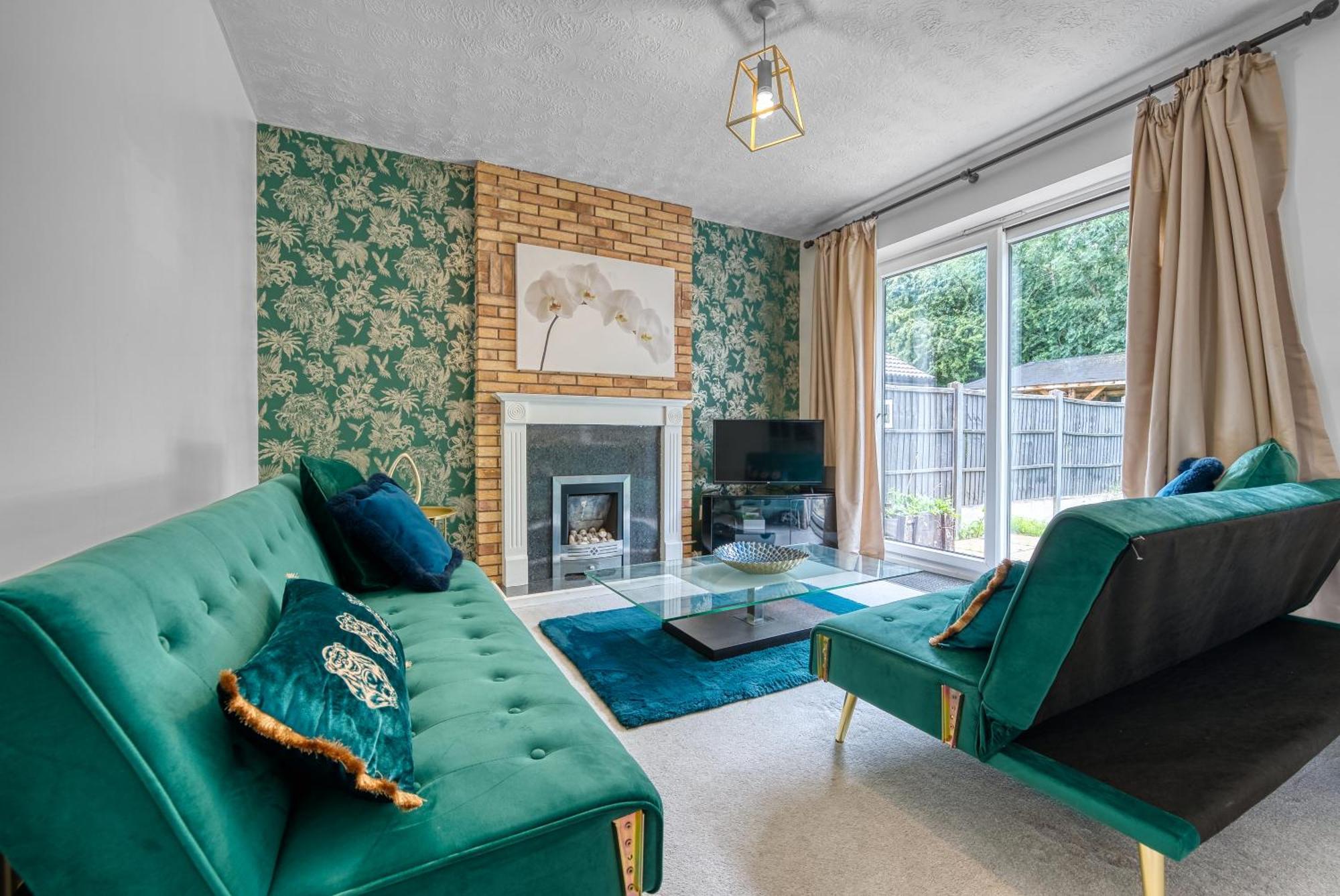 Capri 13 Sa - 3 Bed House, Close To Loughborough University & M1 Motorway, Free Wifi, Big Garden, Ample Parking- Ask For Contractor Rates! Exterior foto